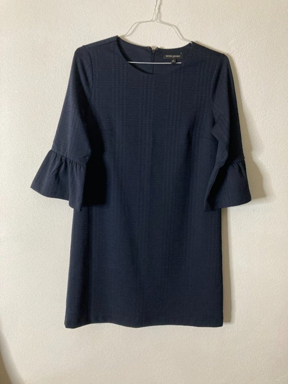 Banana Republic Navy Blue Bell Sleeve Sheath Dress Size M, Sleeve